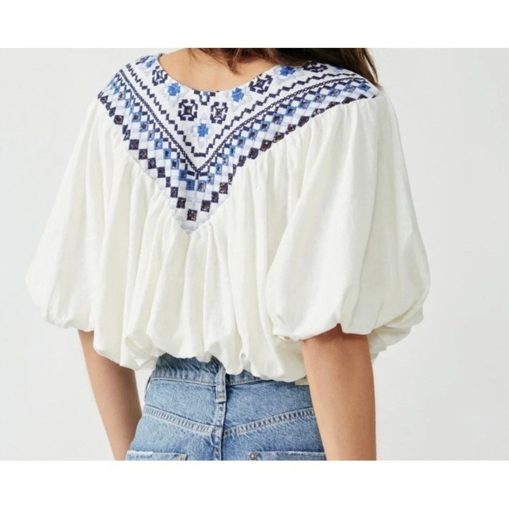 Free People White Blue Embroidered Linen Blend Puff Sleeve Bubble Hem Blouse M